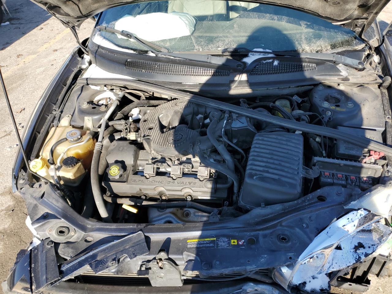 2004 Chrysler Sebring - Image 12