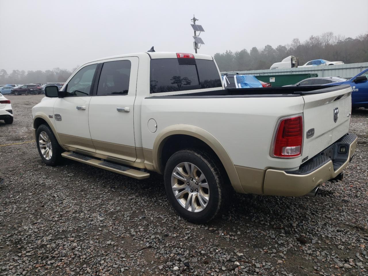 2016 RAM 1500 - Image 2