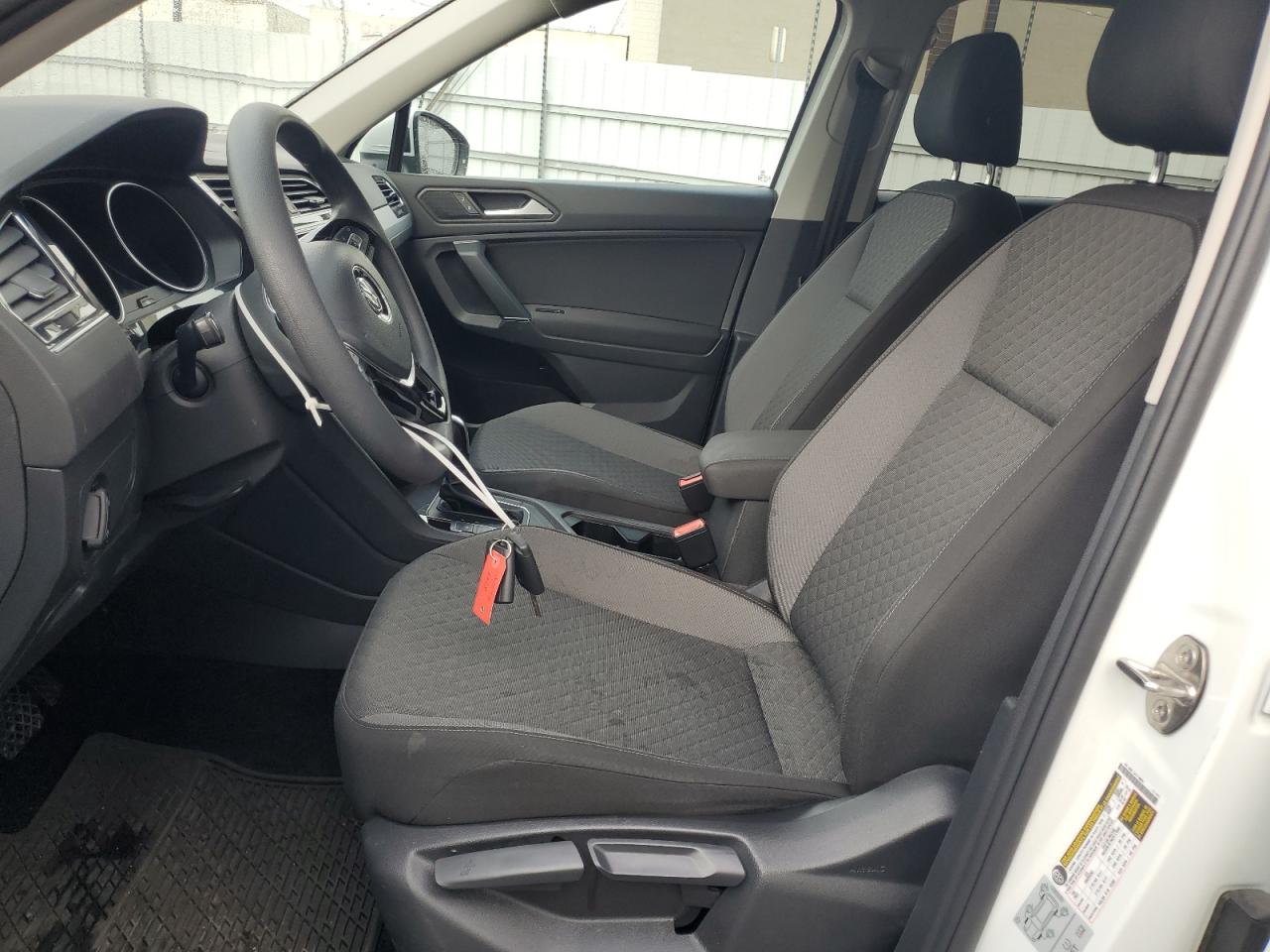 2020 Volkswagen Tiguan - Image 7