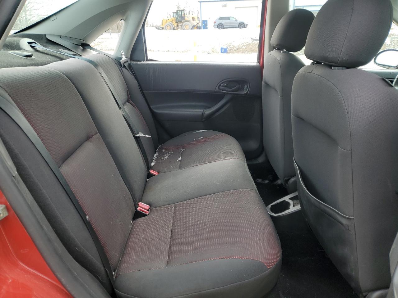 2005 Ford Focus - Image 10
