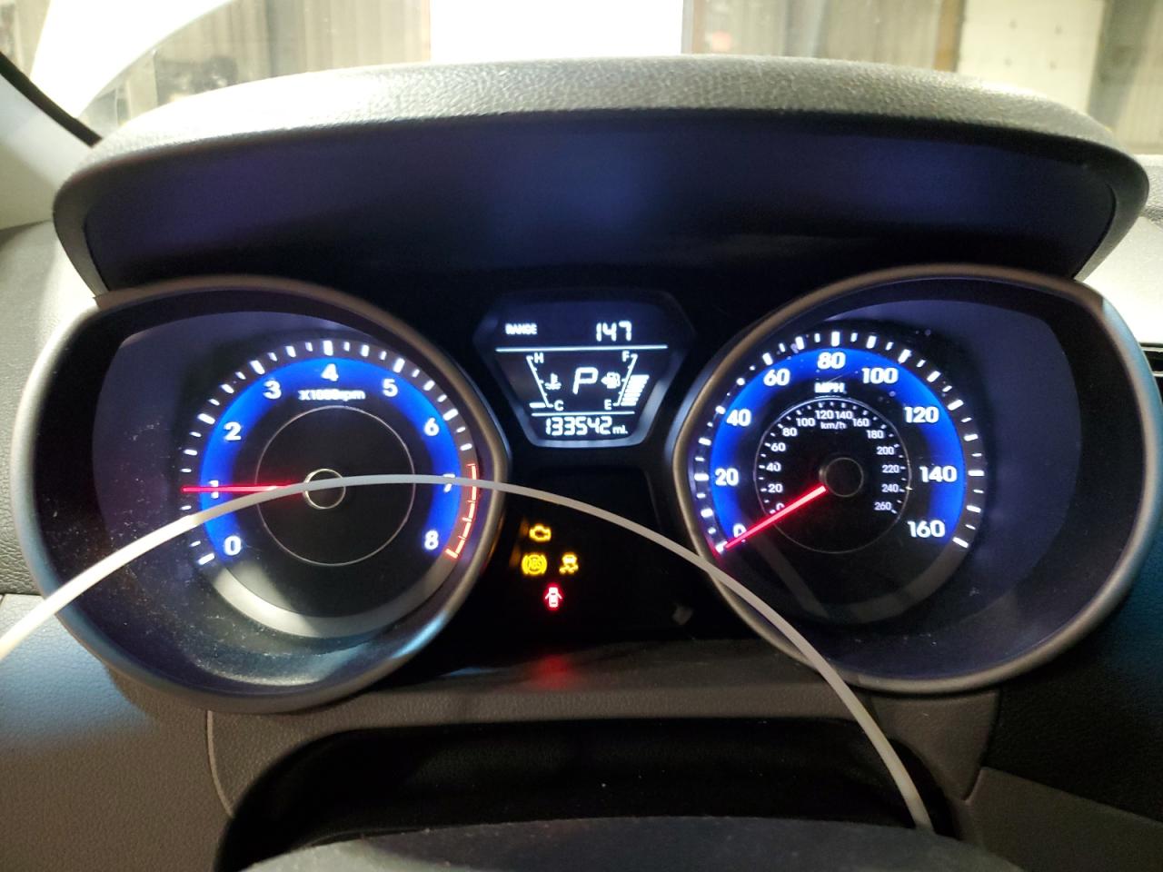 2015 Hyundai Elantra - Image 9