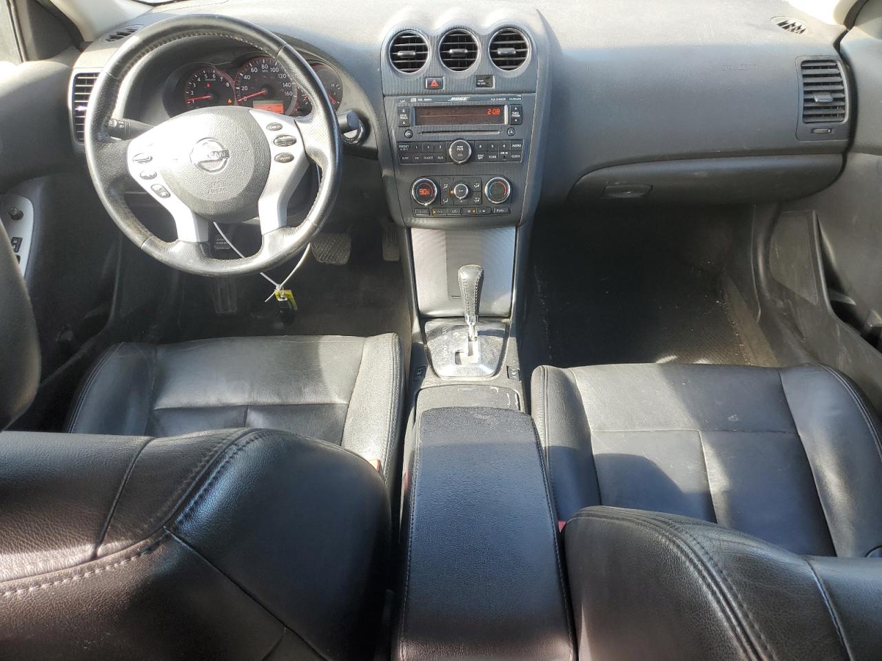 2009 Nissan Altima - Image 8