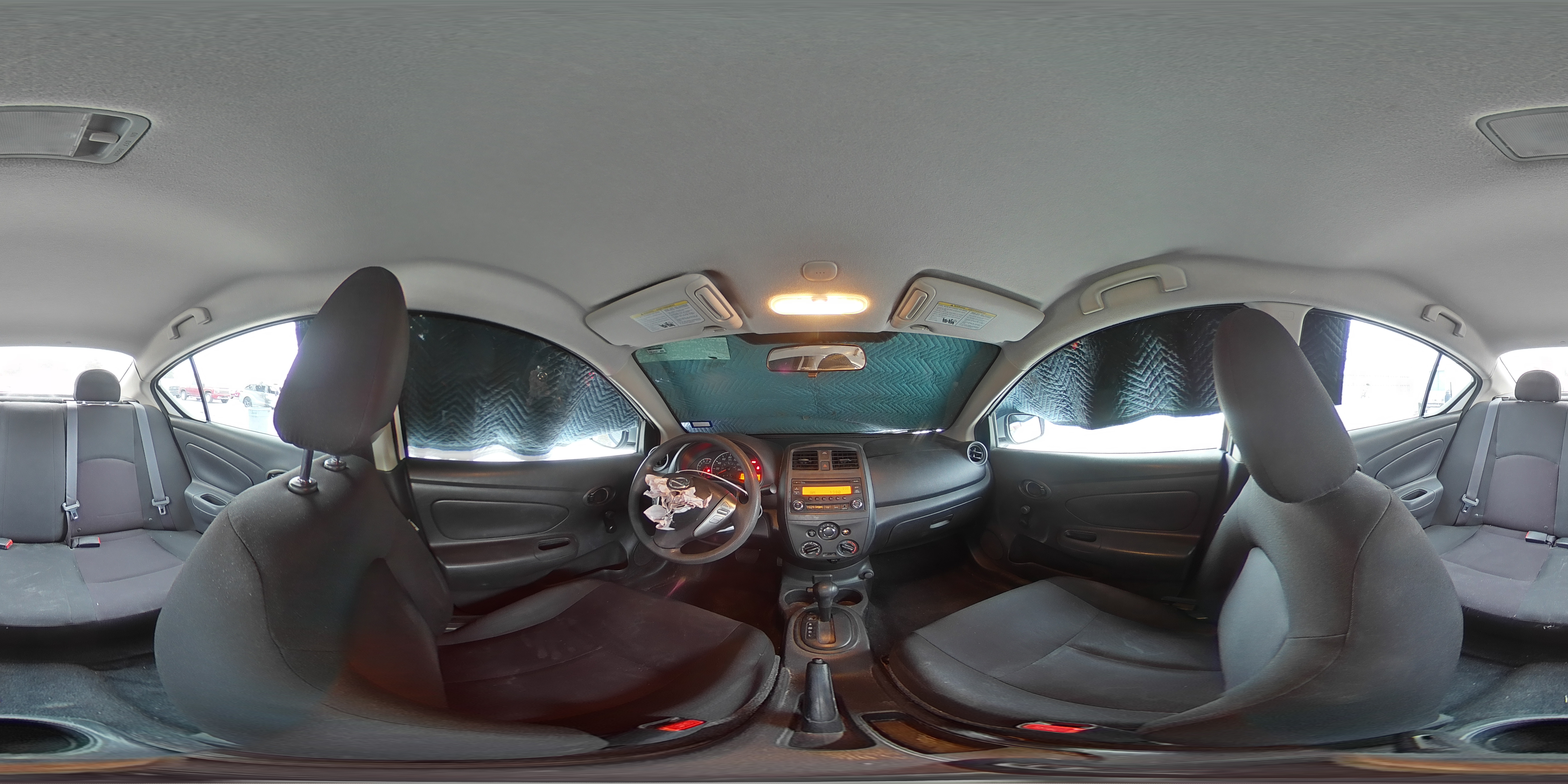 2018 Nissan Versa - Image 13
