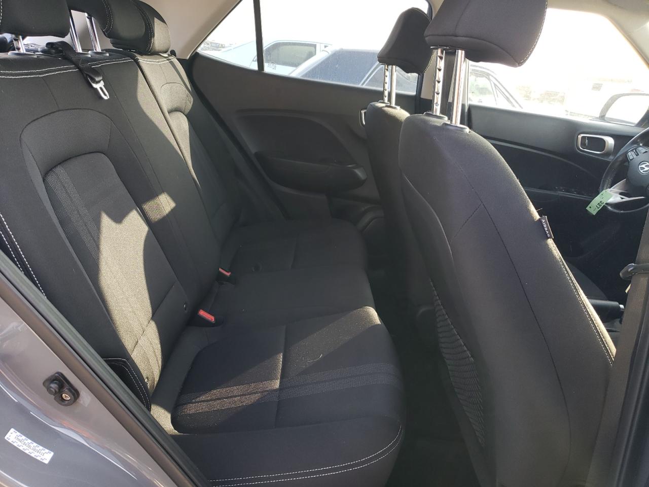 2020 Hyundai Venue - Image 11