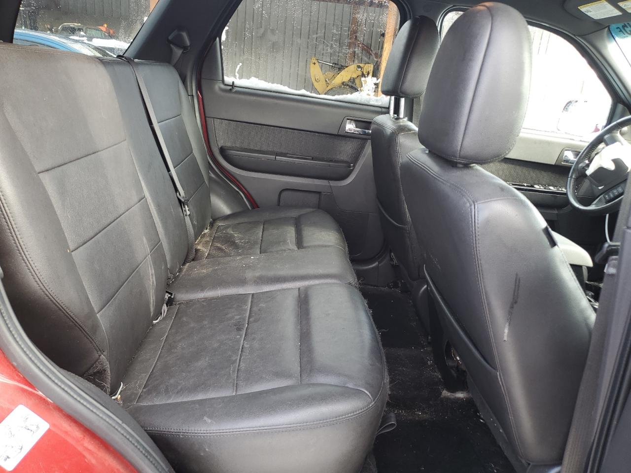 2011 Ford Escape - Image 11