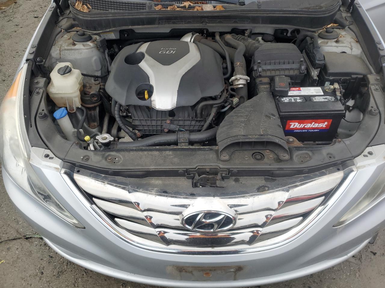 2012 Hyundai Sonata - Image 11