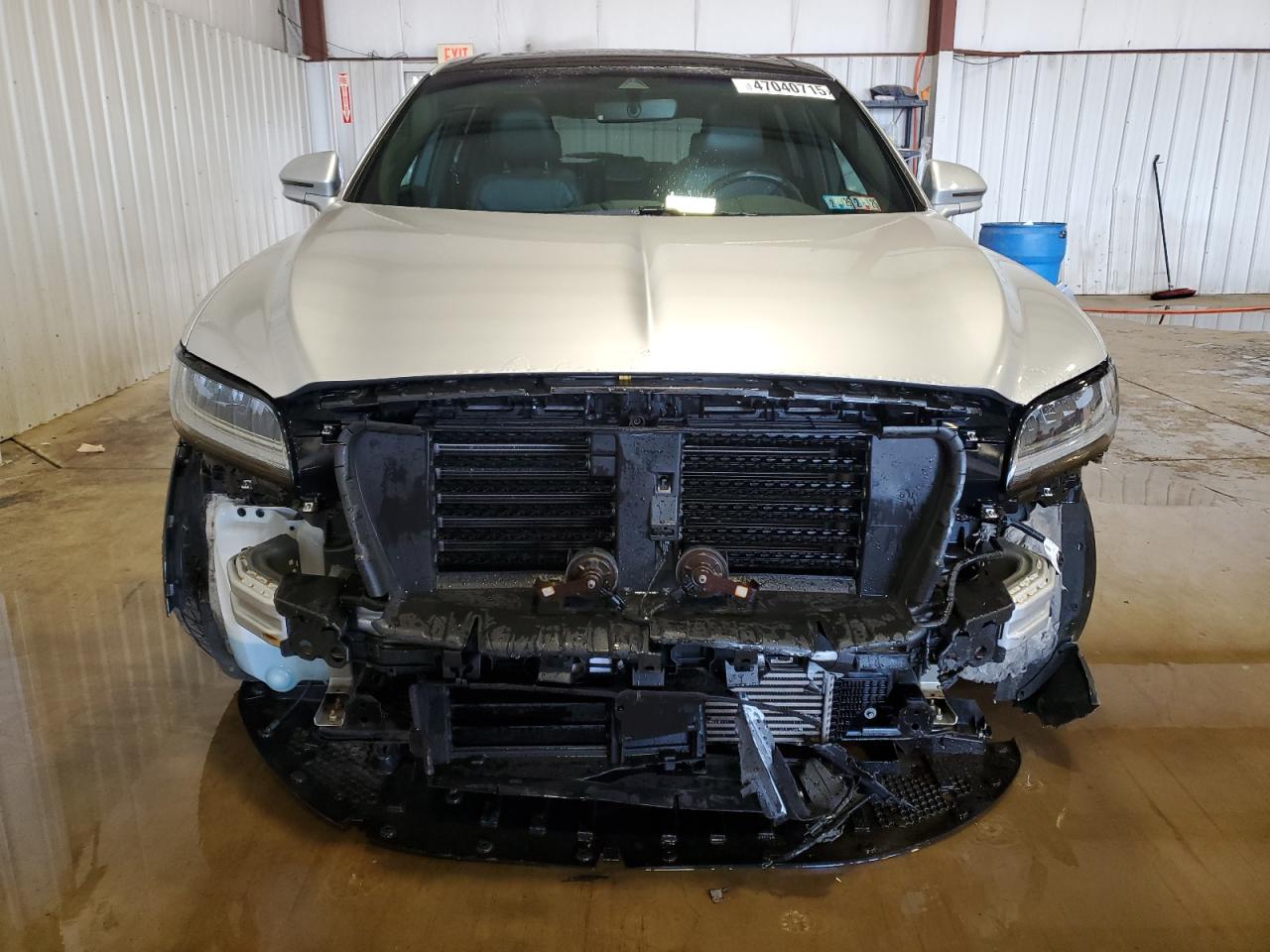 2019 Lincoln Nautilus - Image 5
