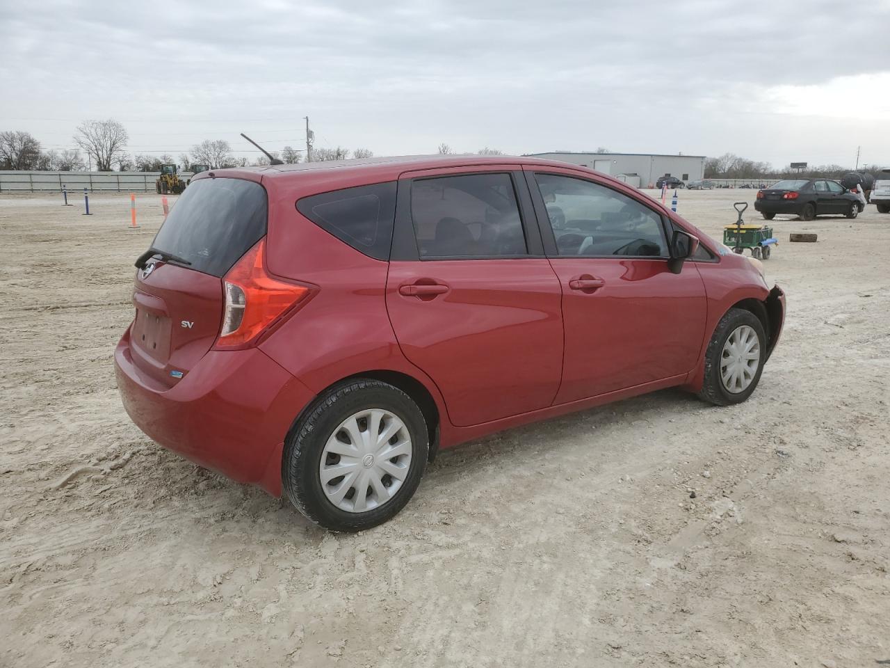 2015 Nissan Versa - Image 3