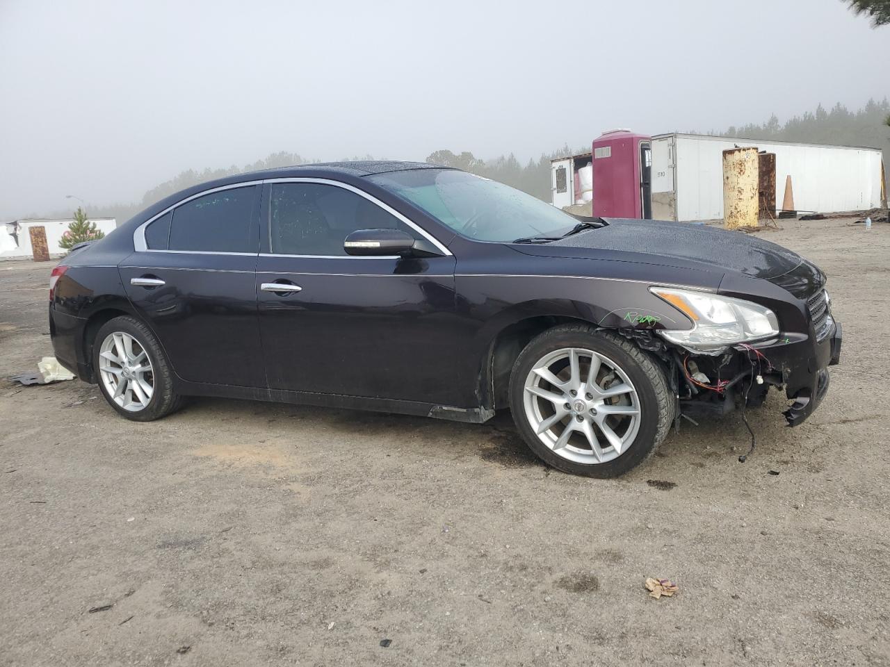 2010 Nissan Maxima - Image 4