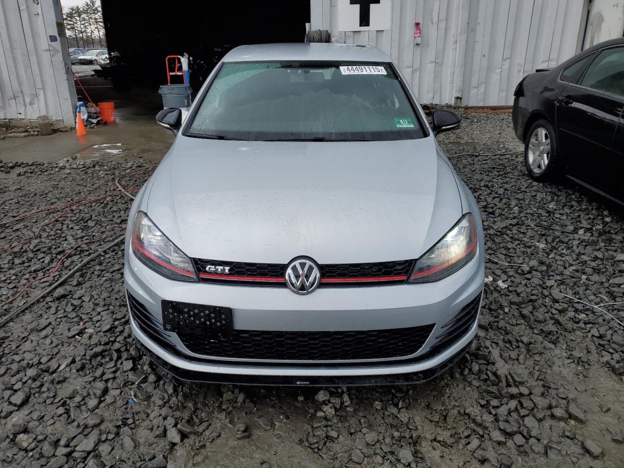 2017 Volkswagen GTI - Image 5