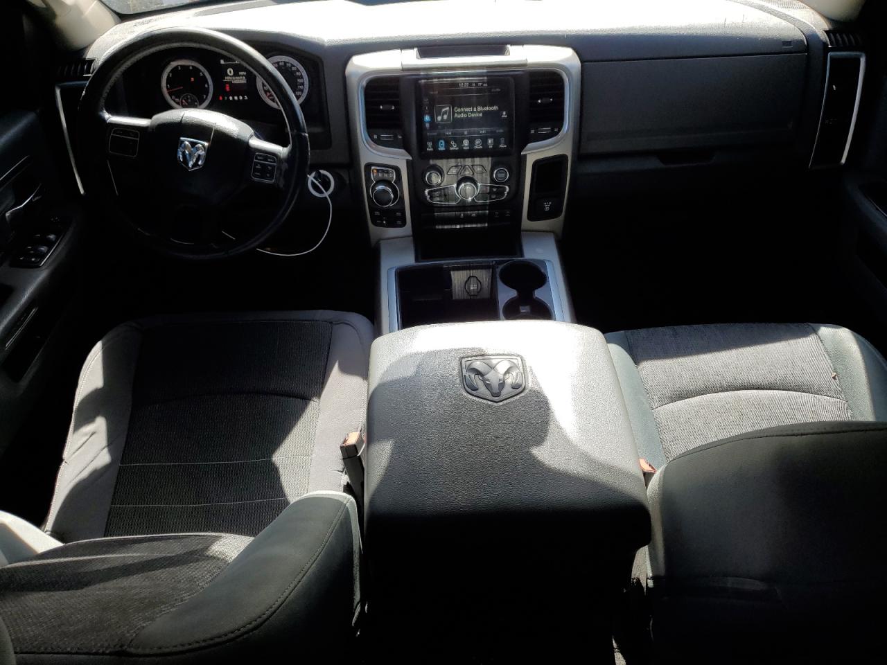 2015 RAM 1500 - Image 8