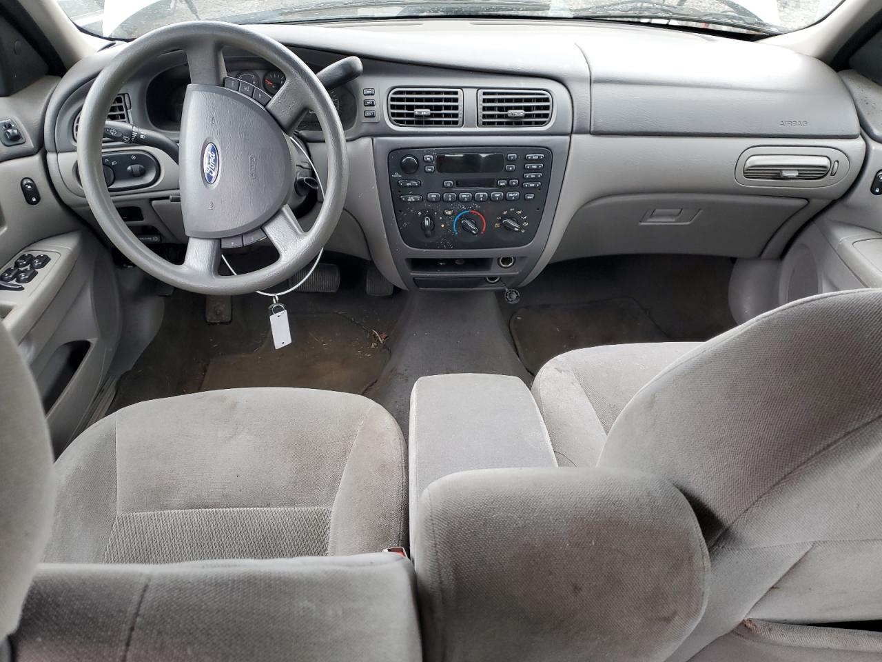 2004 Ford Taurus - Image 8