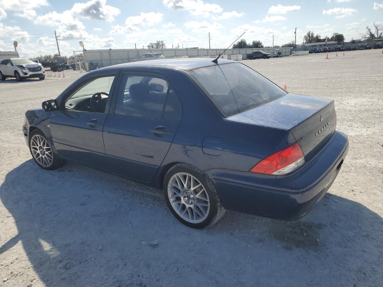 2003 Mitsubishi Lancer - Image 2
