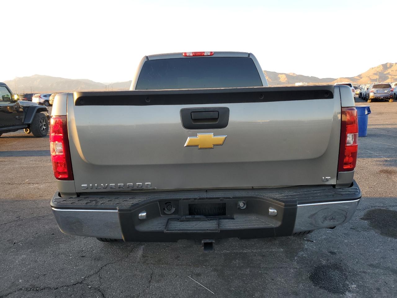 2013 Chevrolet Silverado - Image 6
