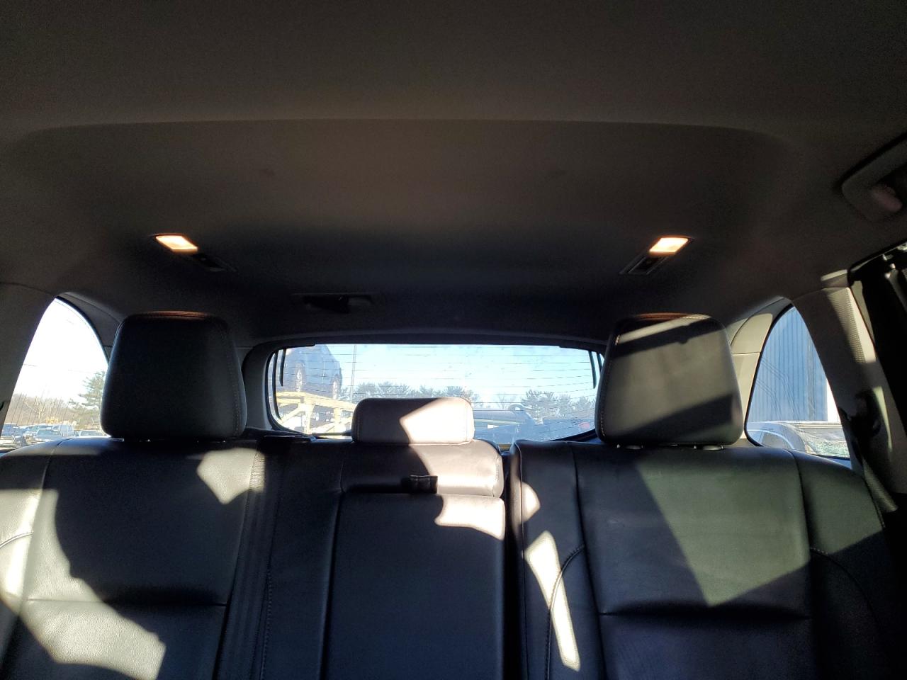 2015 Toyota Highlander - Image 10