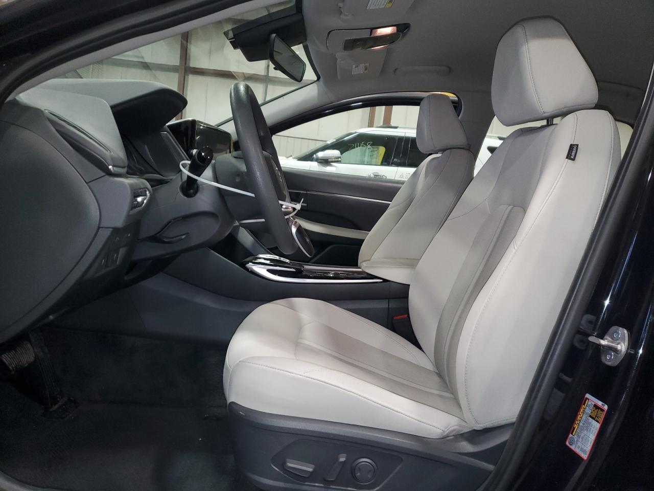 2023 Hyundai Sonata - Image 7
