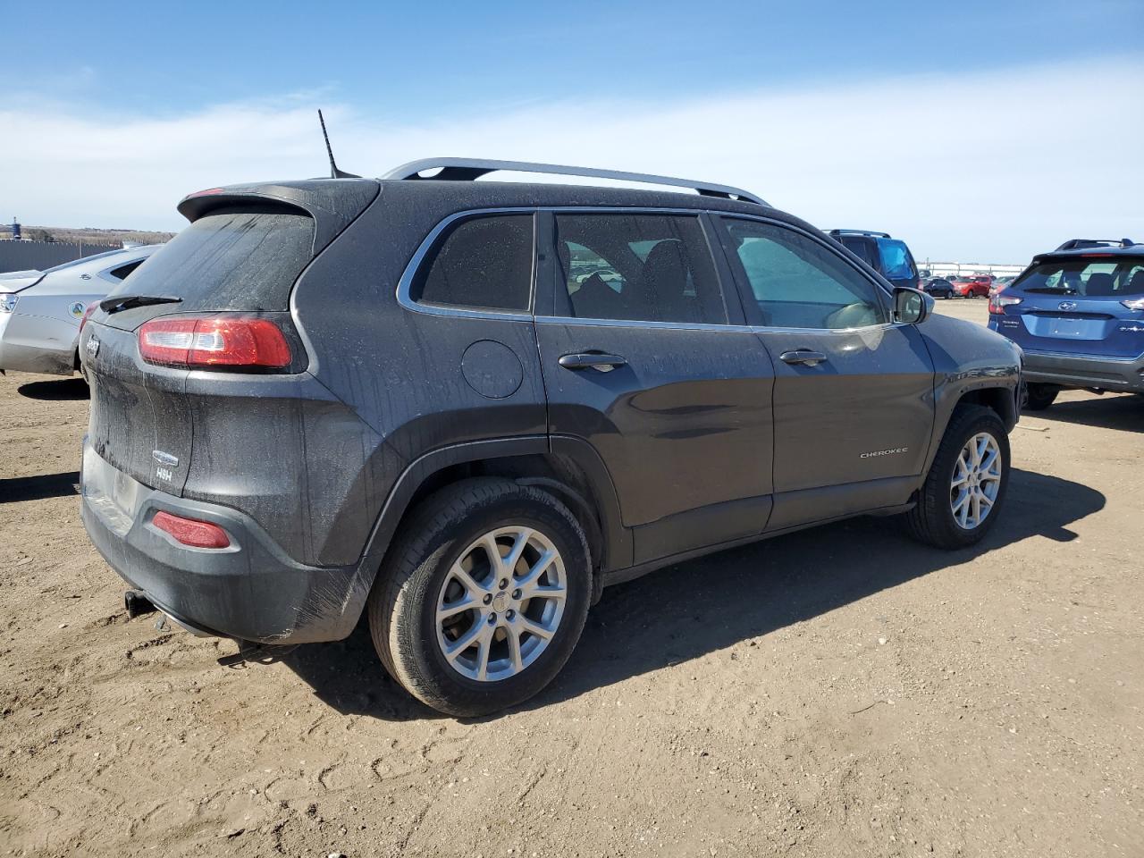 2016 Jeep Grand Cherokee - Image 3
