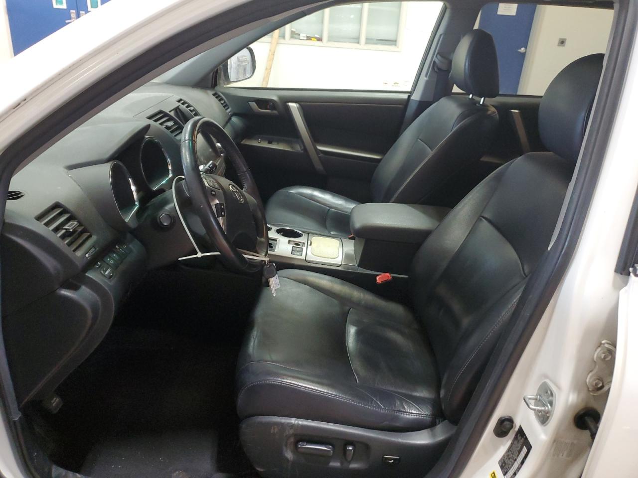 2012 Toyota Highlander - Image 7