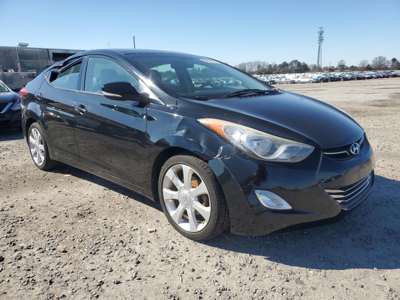 2013 Hyundai Elantra - Image 4