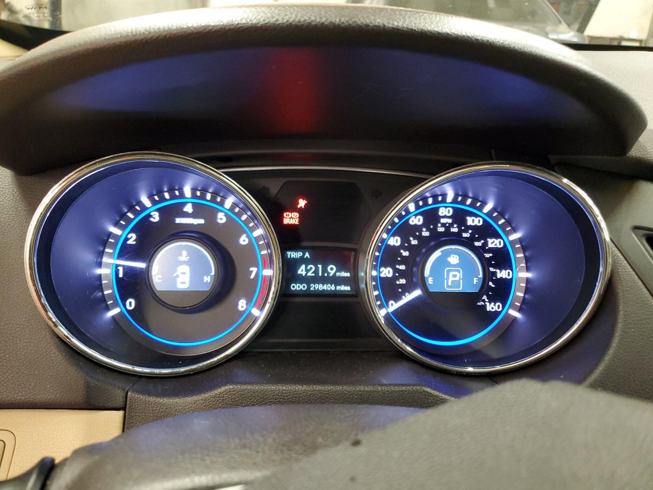 2011 Hyundai Sonata - Image 9