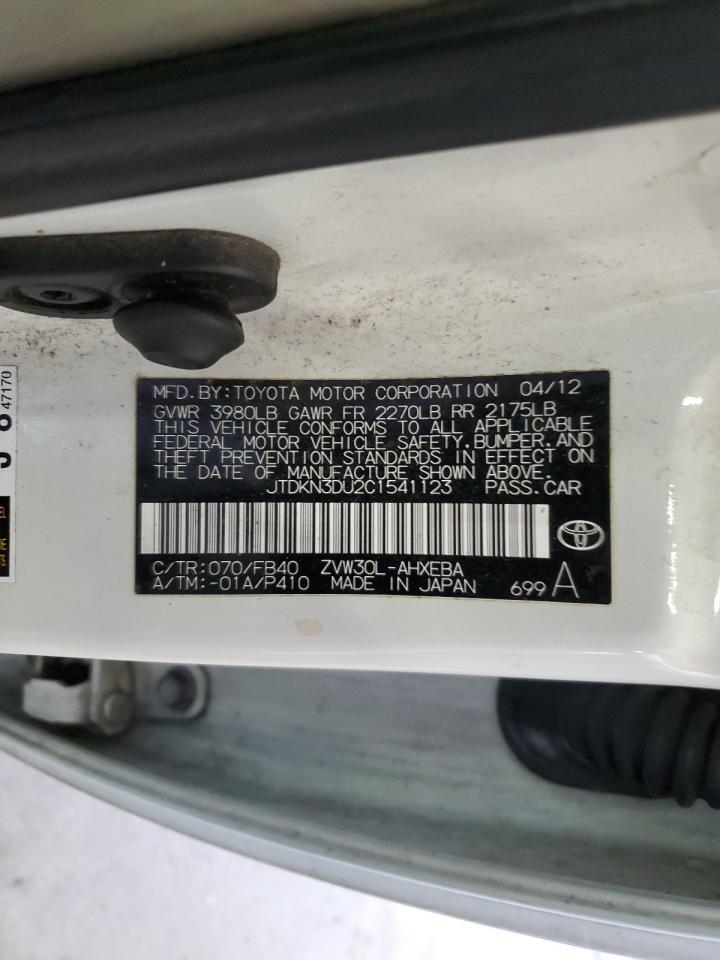 2012 Toyota Prius - Image 12