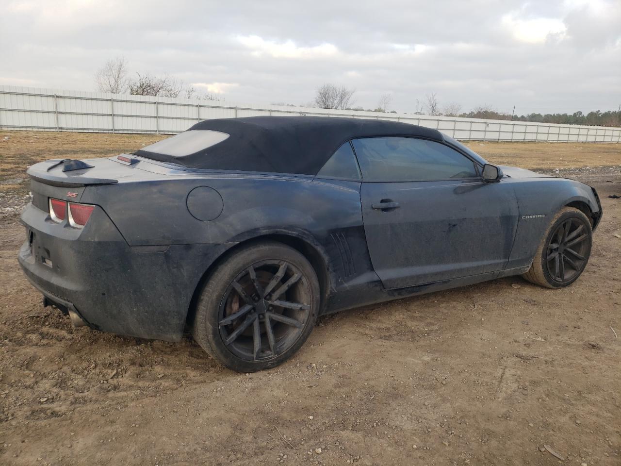 2011 Chevrolet Camaro - Image 3