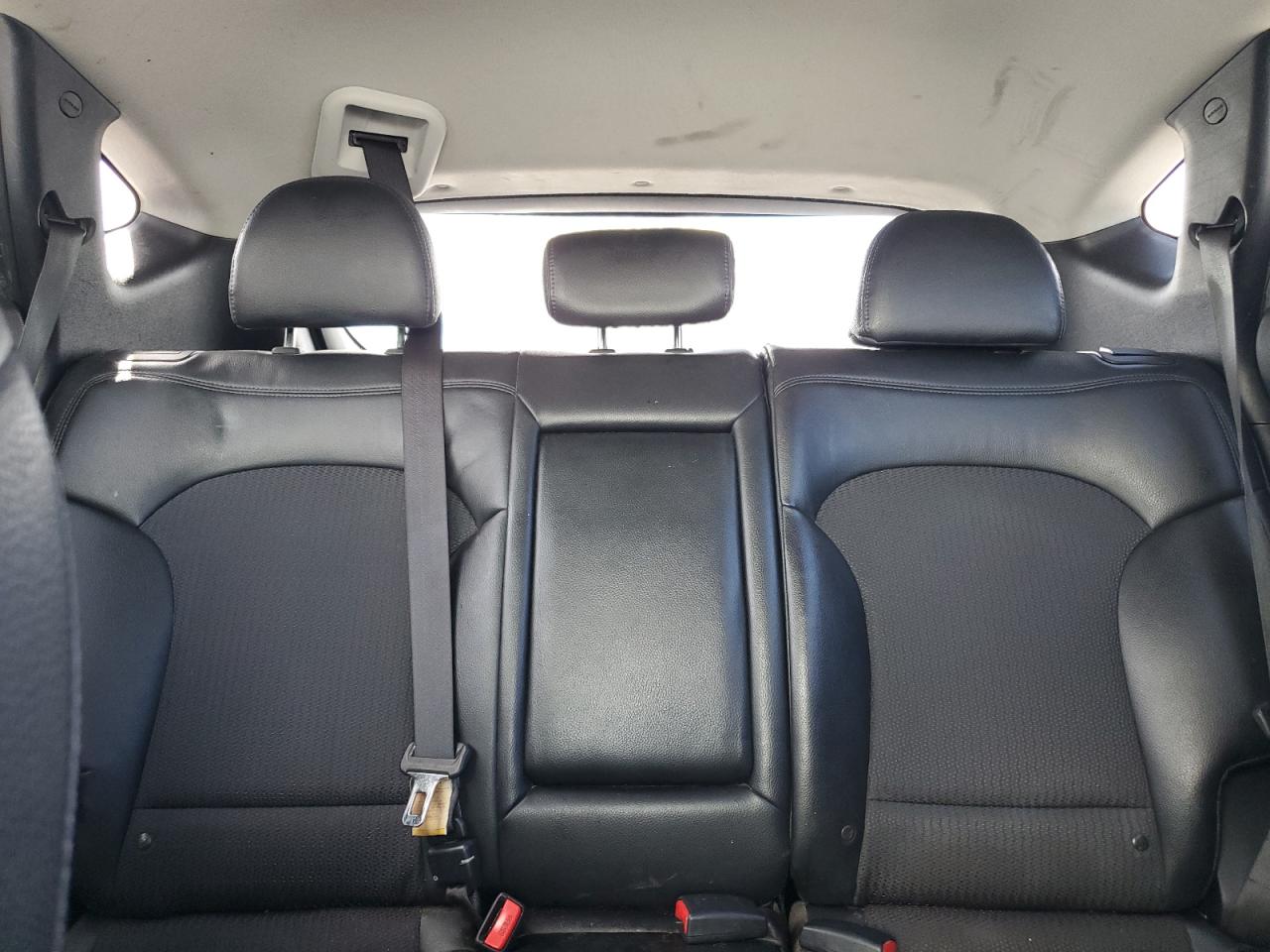 2012 Hyundai Tucson - Image 10