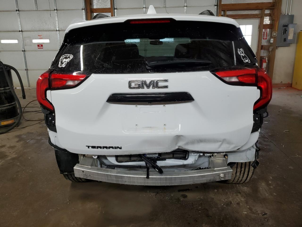 2019 GMC Terrain - Image 6