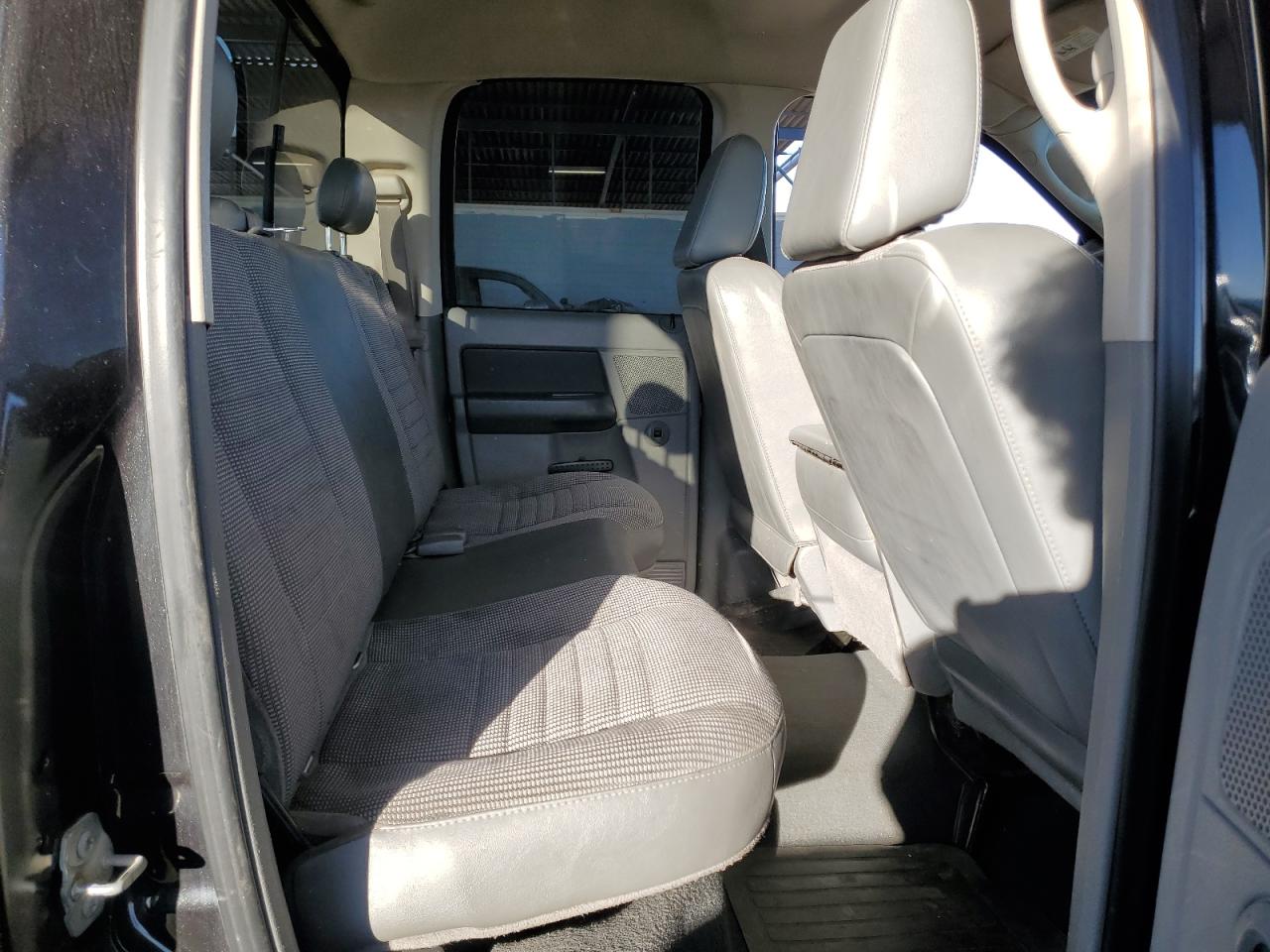 2008 Dodge RAM - Image 10