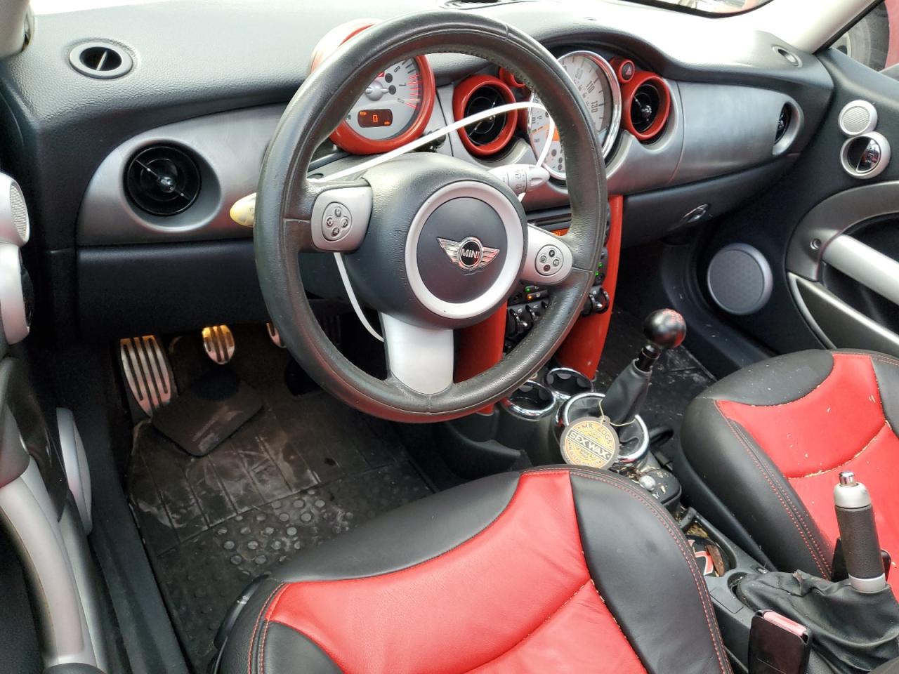 2005 MINI Cooper - Image 8