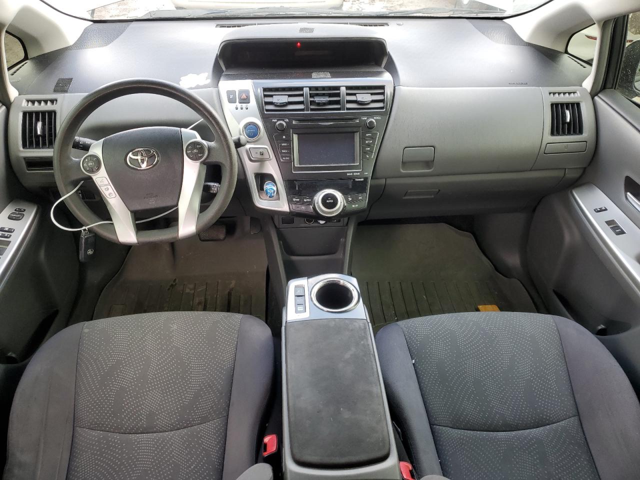 2012 Toyota Prius - Image 8