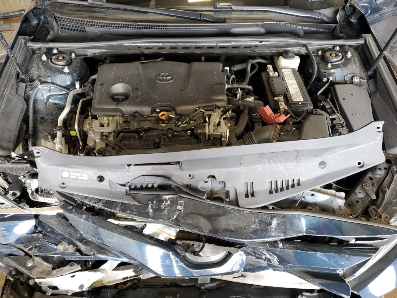 2019 Toyota Camry - Image 11