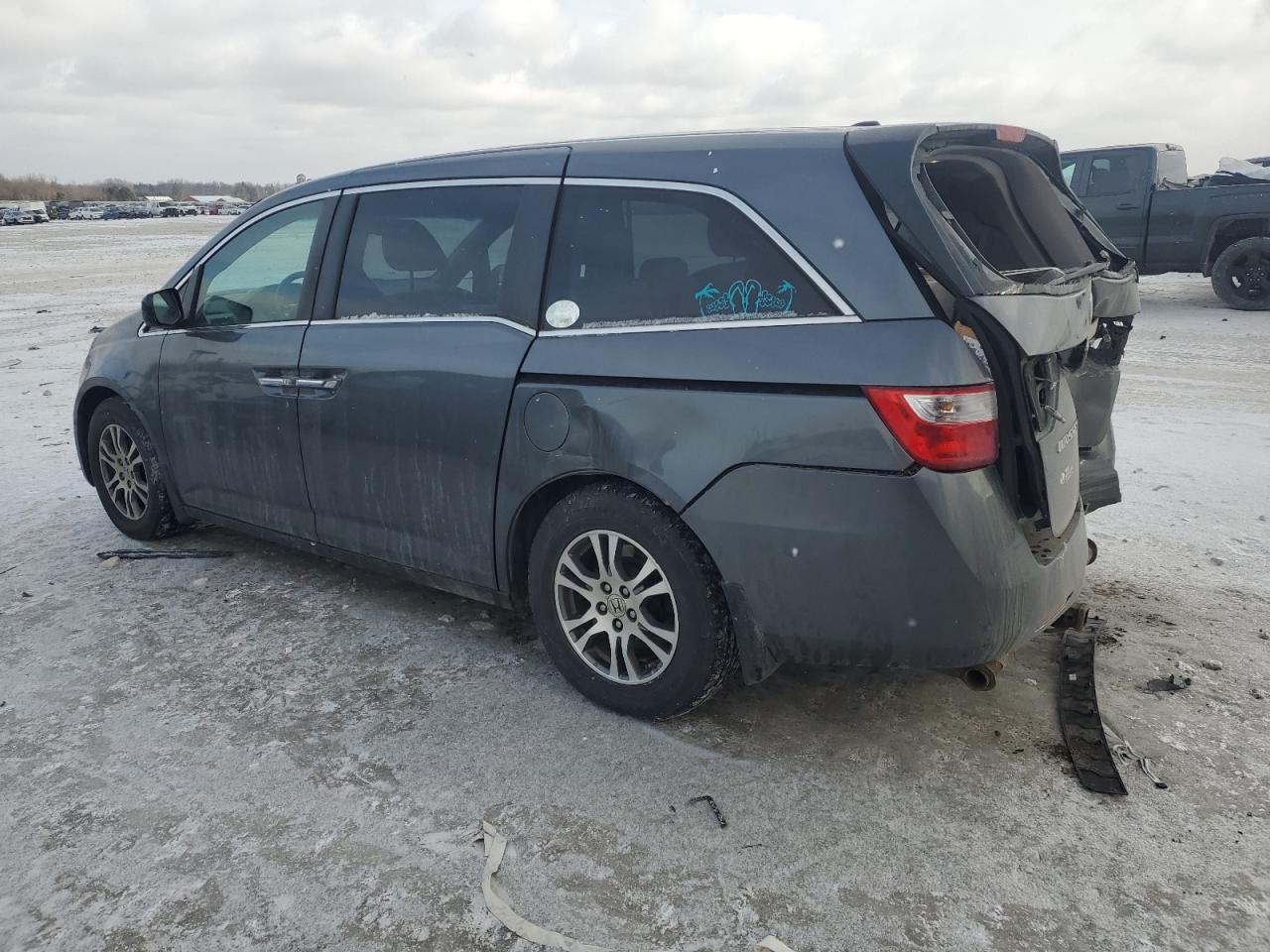 2011 Honda Odyssey - Image 2
