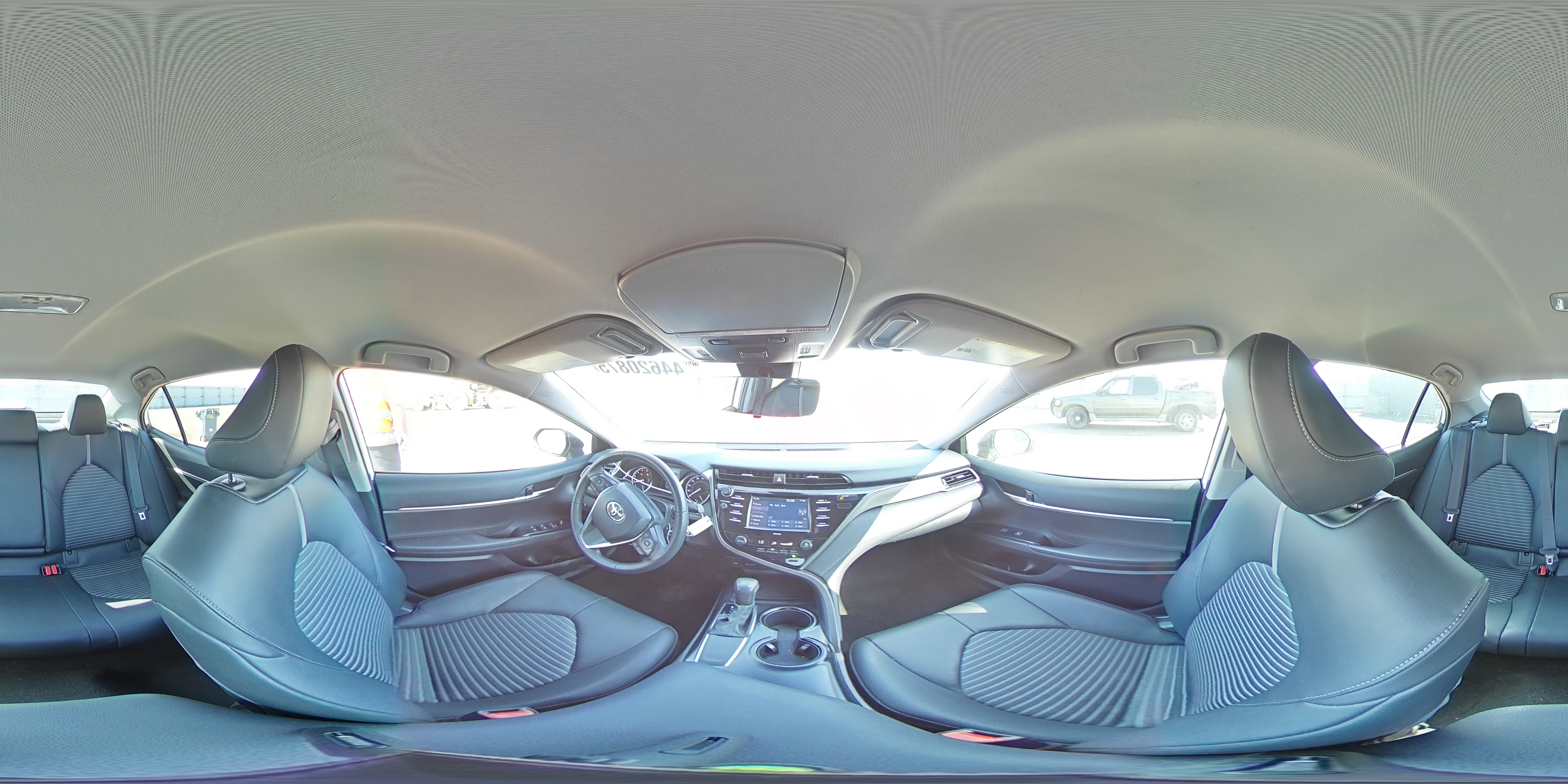 2020 Toyota Camry - Image 12