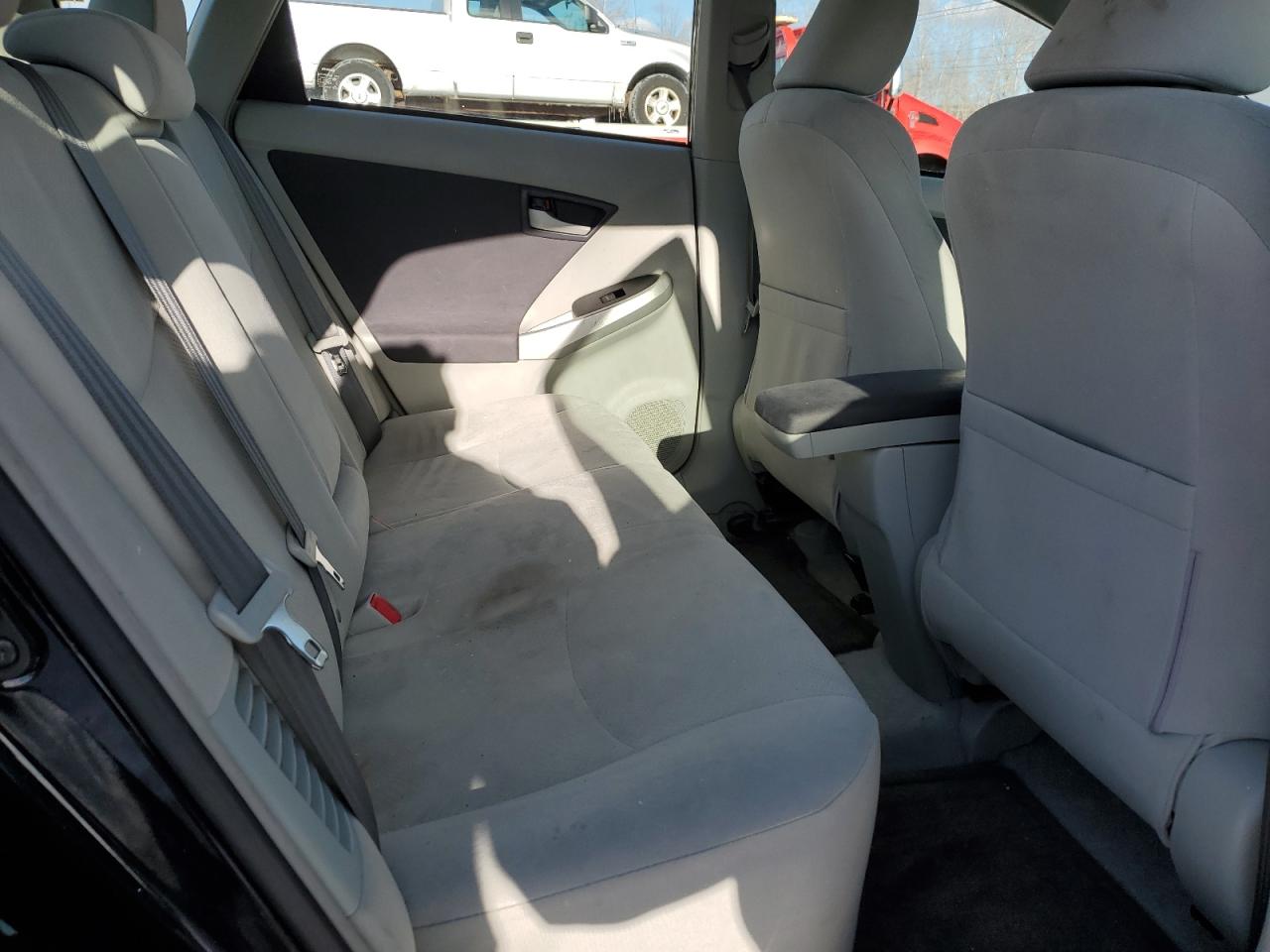 2010 Toyota Prius - Image 10