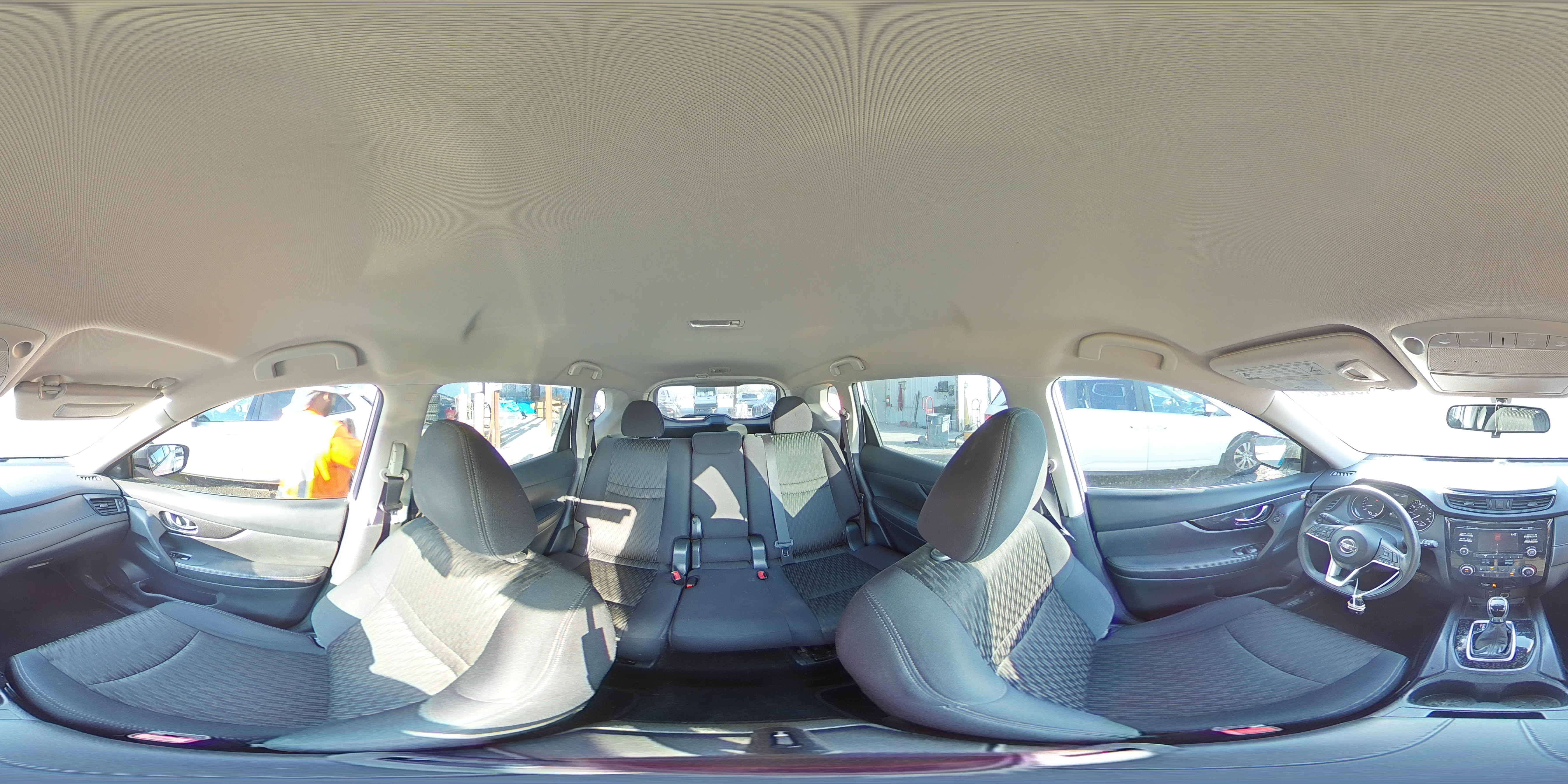 2017 Nissan Rogue - Image 15