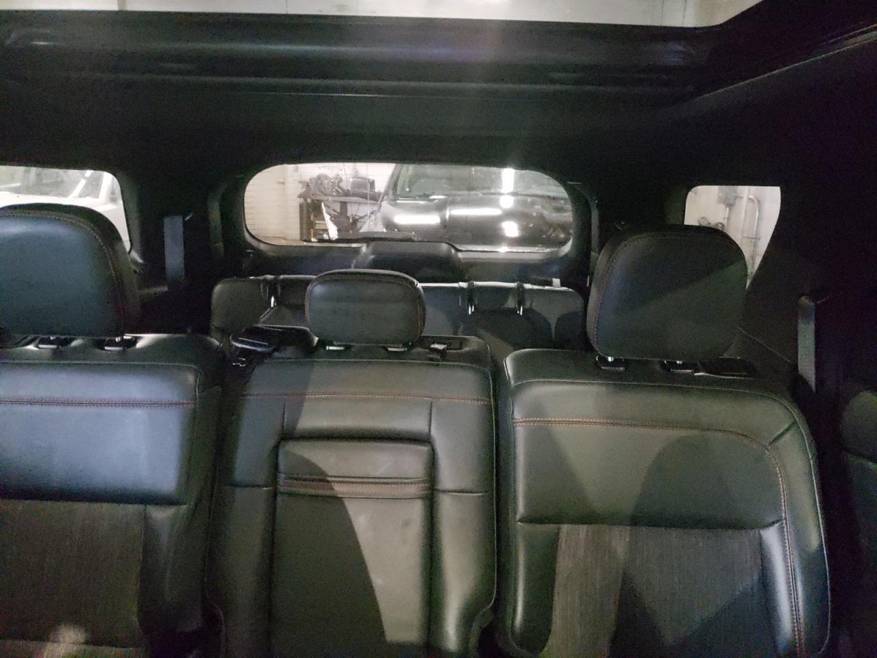 2022 Ford Explorer - Image 10