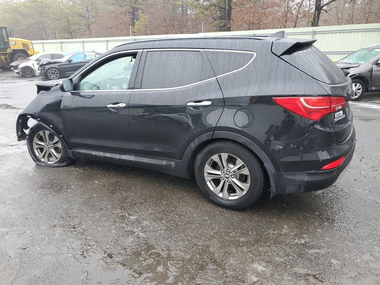 2014 Hyundai Santa Fe - Image 2