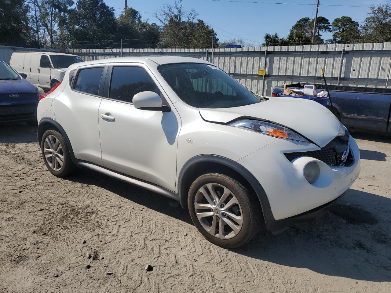 2013 Nissan Juke - Image 4