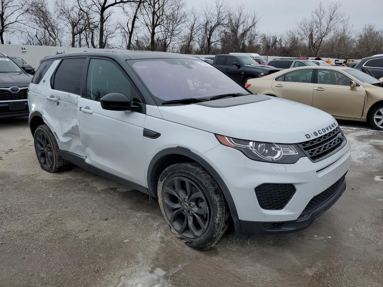 2019 Land Rover Discovery - Image 4