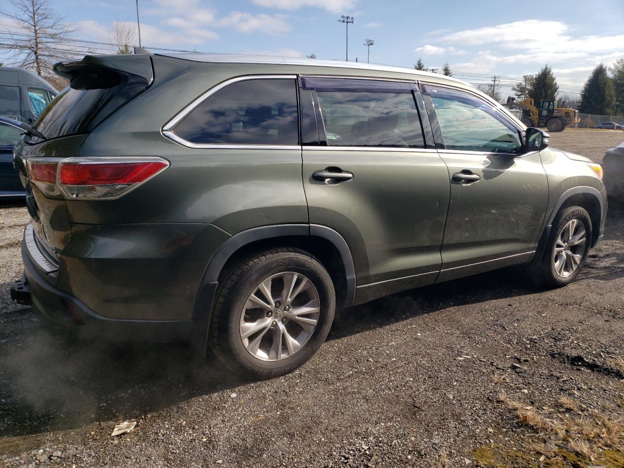 2014 Toyota Highlander - Image 3