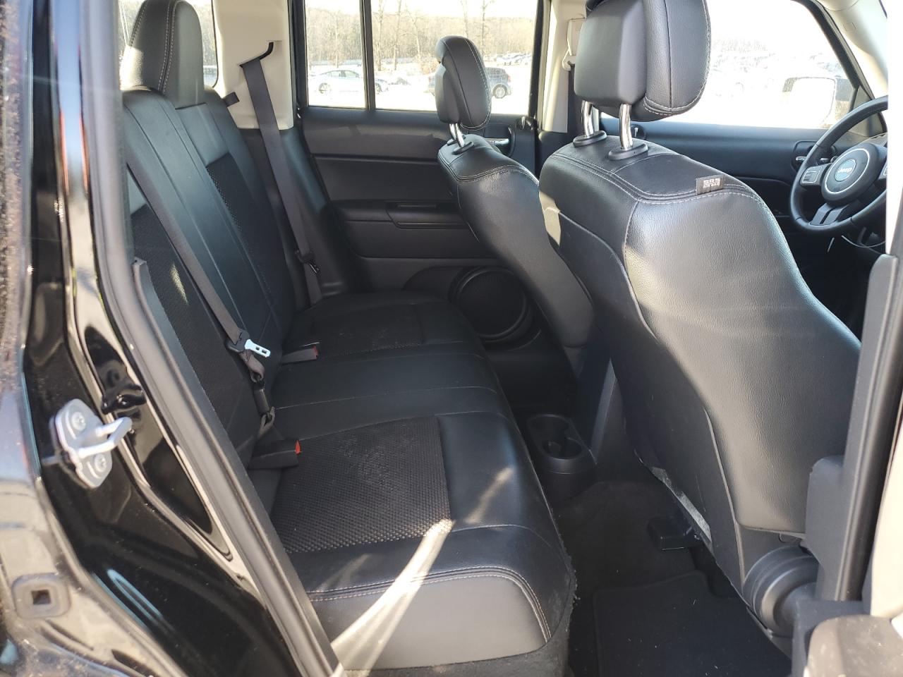 2017 Jeep Liberty (Patriot) - Image 11