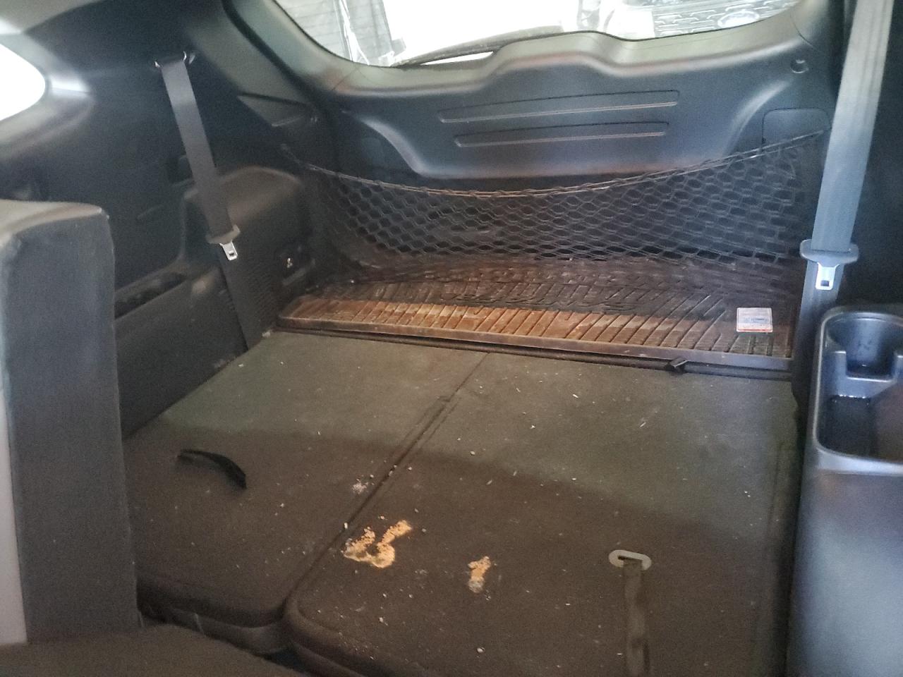 2015 Hyundai Santa Fe - Image 10