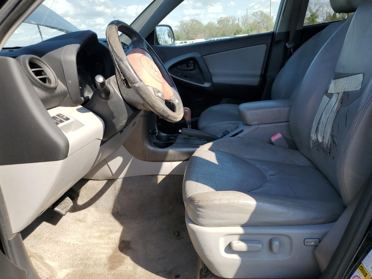 2010 Toyota RAV 4 - Image 7