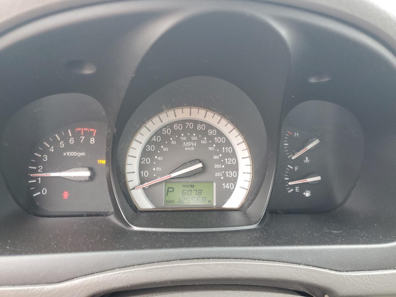 2007 Kia Spectra - Image 9