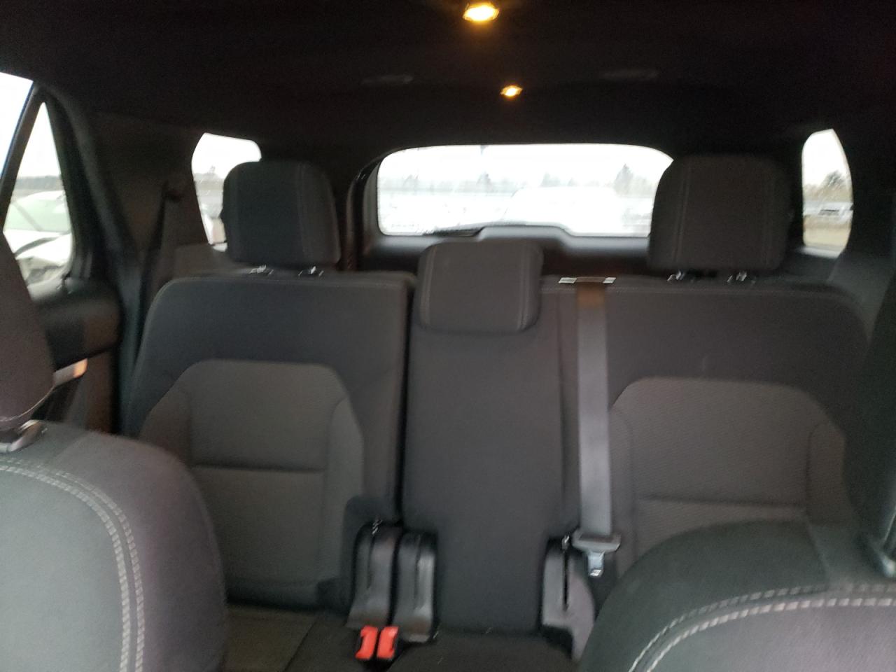 2016 Ford Explorer - Image 10
