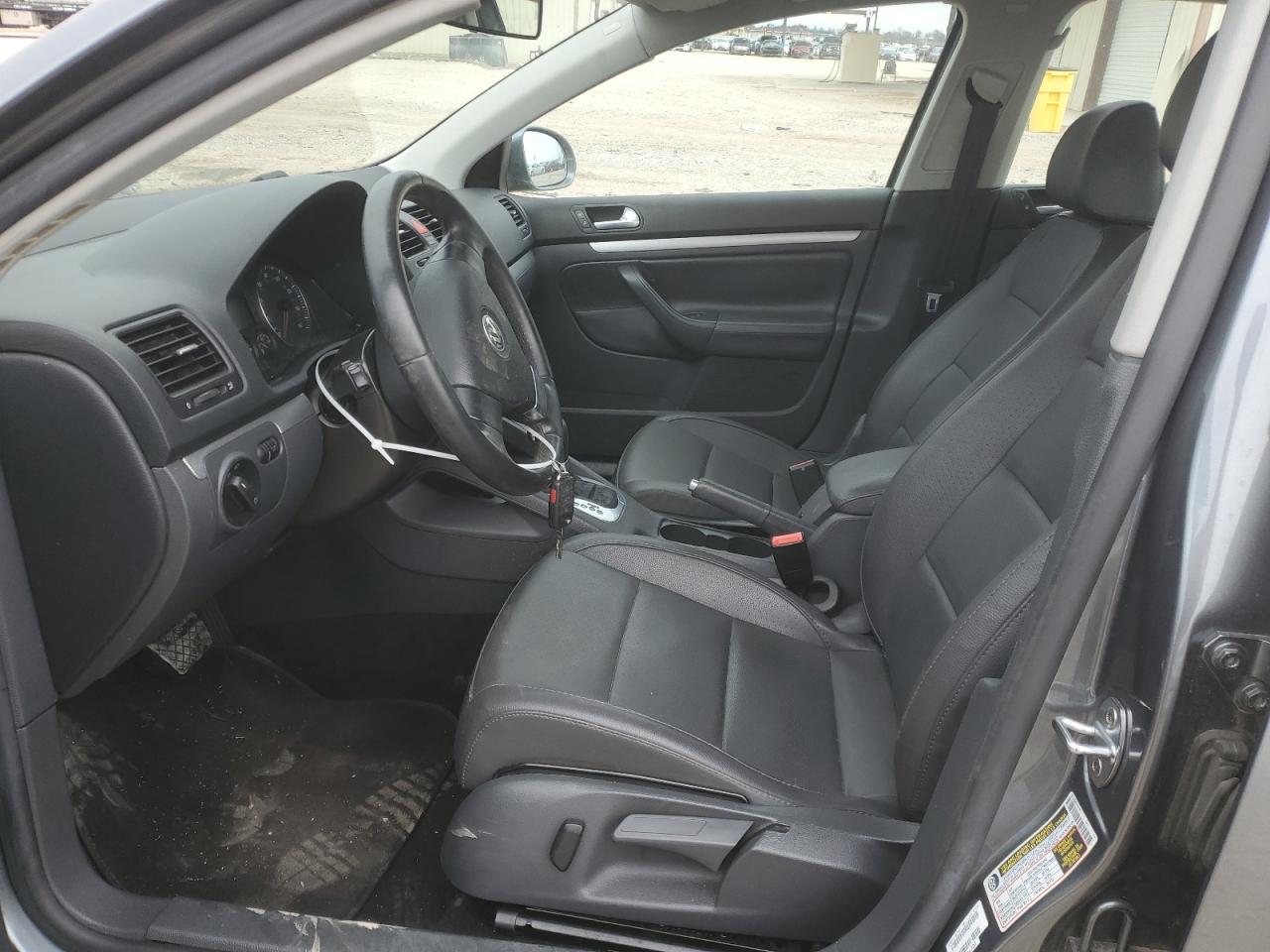 2008 Volkswagen Jetta - Image 7