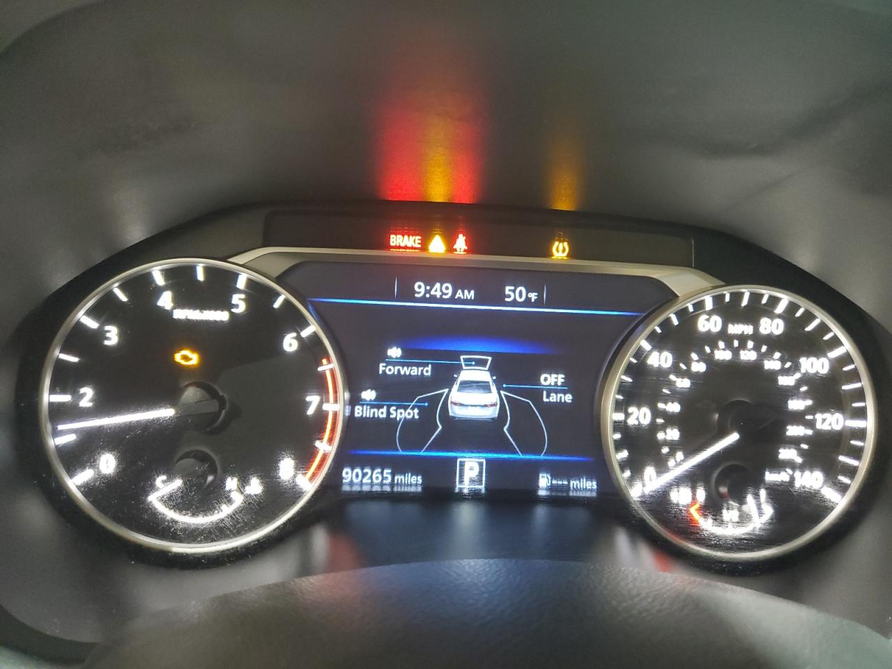 2021 Nissan Altima - Image 9