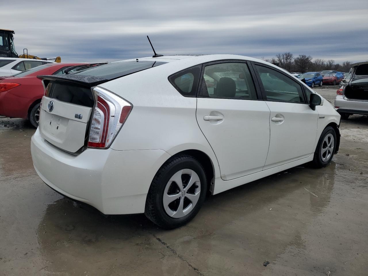 2013 Toyota Prius - Image 3