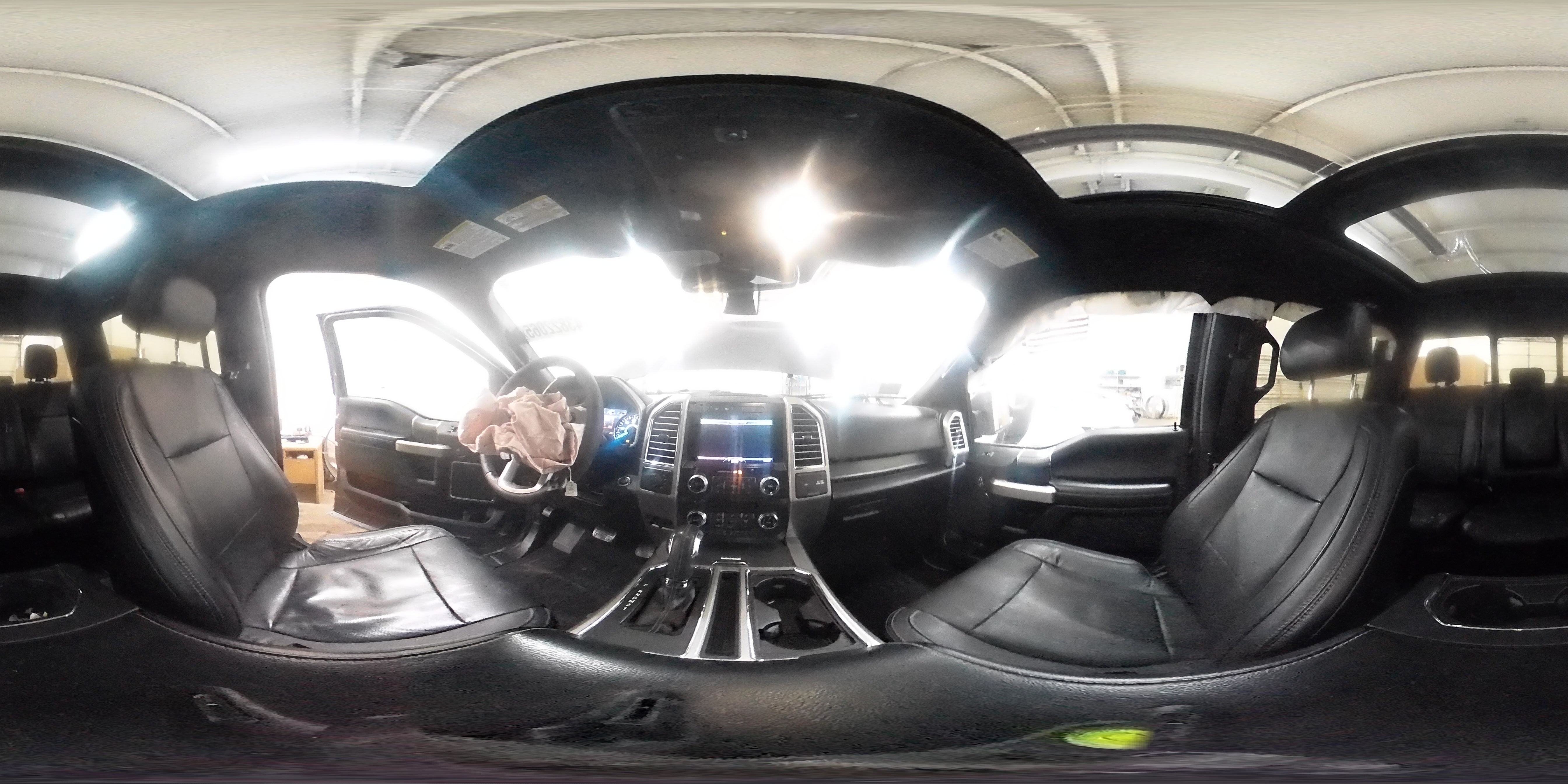 2015 Ford F-150 - Image 12